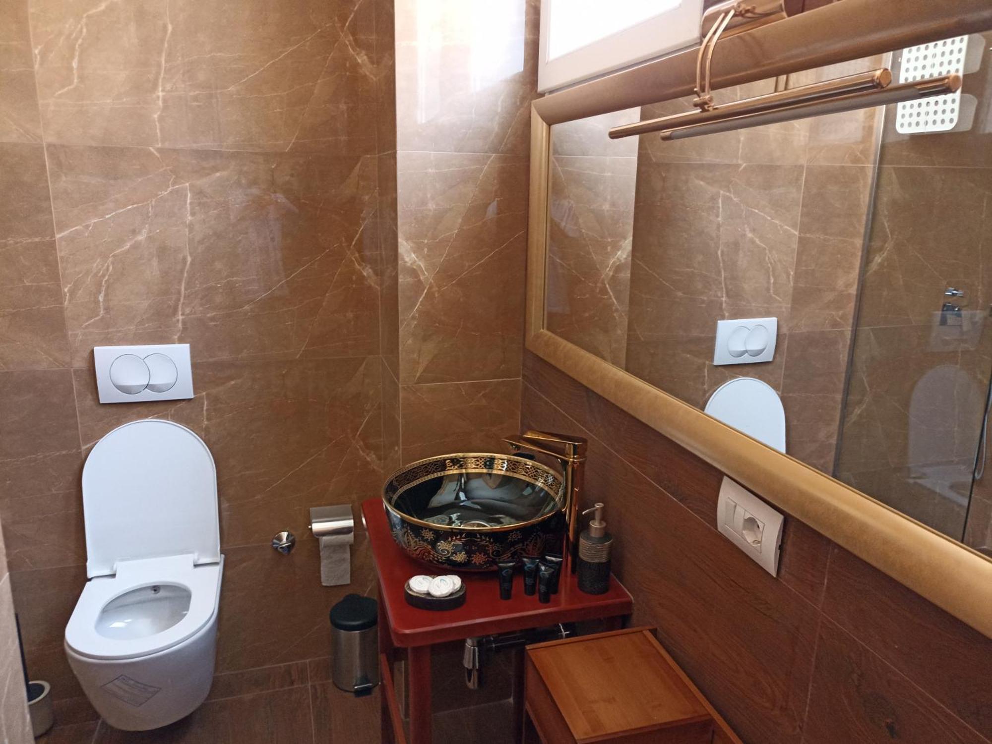 Amo'S Hotel Shkoder Luaran gambar