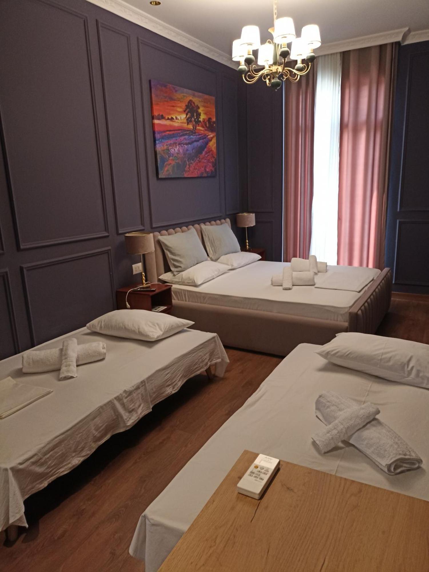 Amo'S Hotel Shkoder Luaran gambar